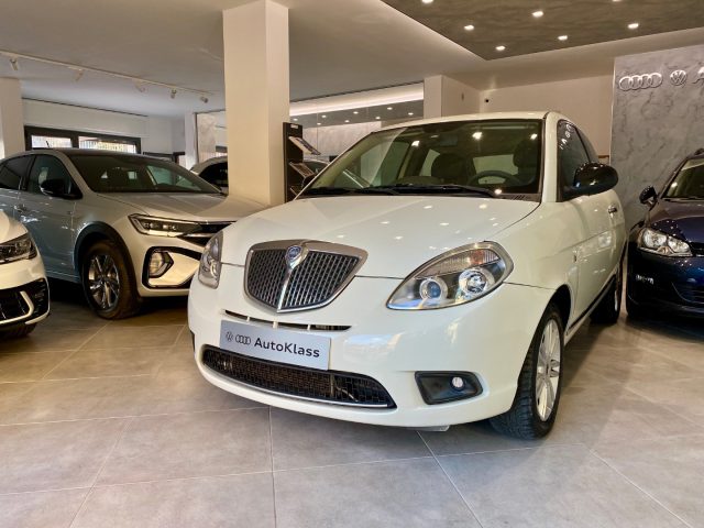 LANCIA Ypsilon usata, con ESP