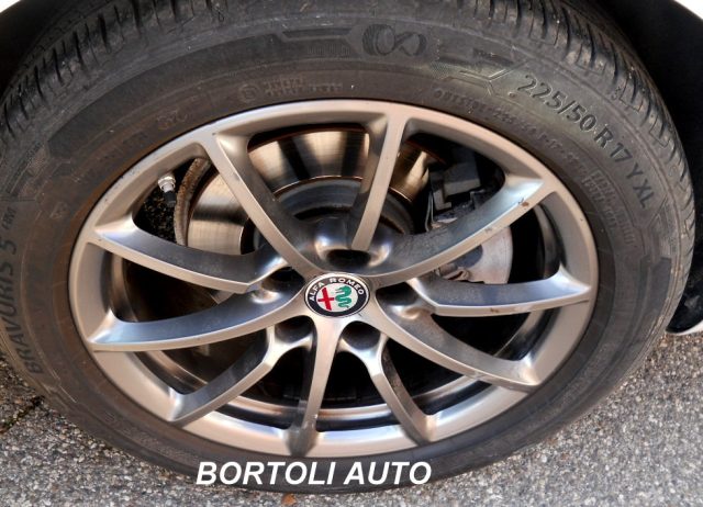 ALFA ROMEO Giulia usata, con Controllo trazione