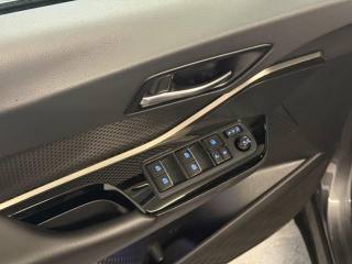 TOYOTA C-HR usata, con Airbag testa