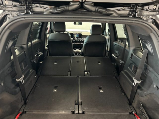 MERCEDES-BENZ GLB 200 usata, con Regolazione elettrica sedili