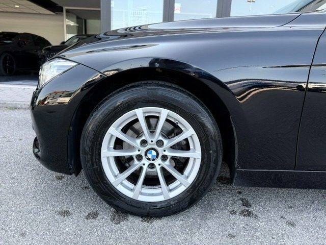 BMW 318 usata, con Servosterzo