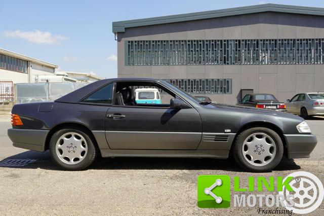 MERCEDES-BENZ SL 280 usata, con Lettore CD