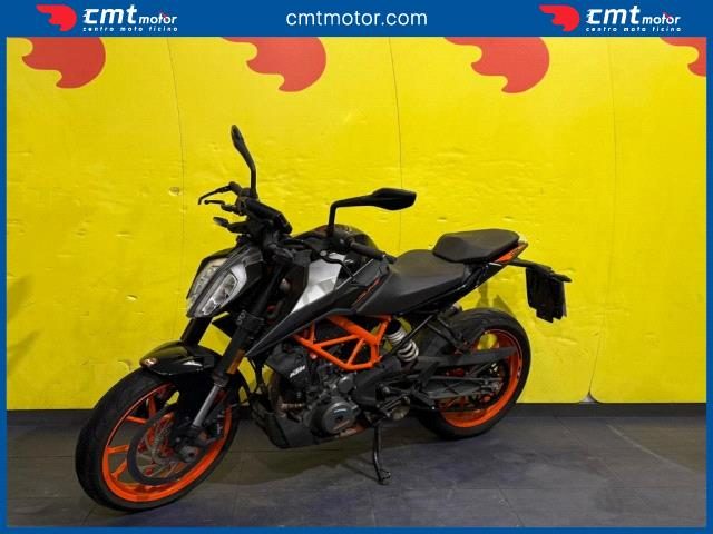 KTM 390 Duke usata 1