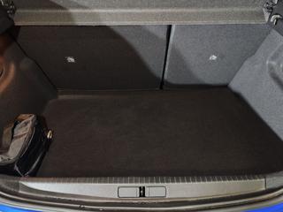 OPEL Corsa usata, con Park Distance Control