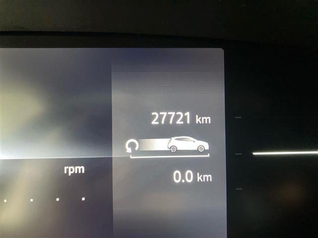 RENAULT Clio usata, con Fari LED