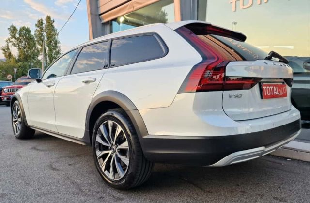 VOLVO V90 Cross Country usata, con Boardcomputer