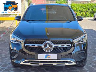 MERCEDES-BENZ GLA 200 usata, con Airbag
