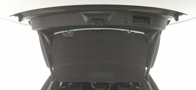 FORD Kuga usata, con Portellone posteriore elettrico