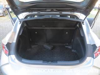 TOYOTA Corolla usata, con Fari LED