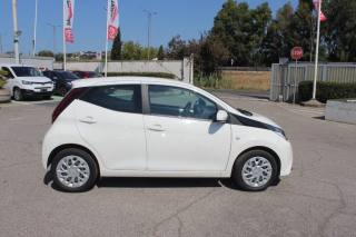 TOYOTA Aygo usata, con Autoradio digitale