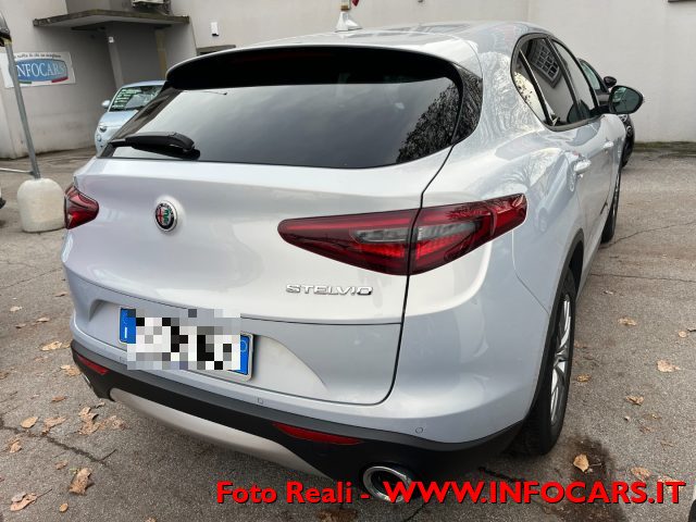 ALFA ROMEO Stelvio usata, con Airbag