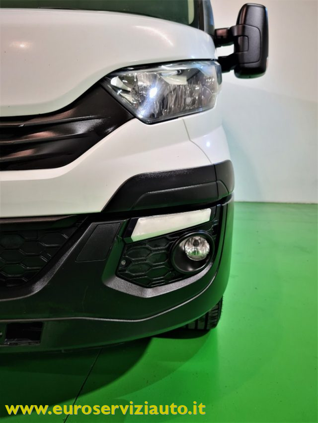 IVECO Daily usata 32