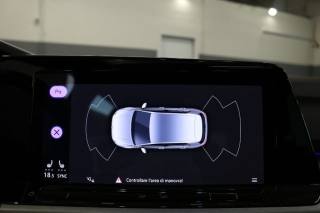 VOLKSWAGEN Golf usata, con Sensori di parcheggio posteriori