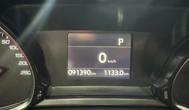 PEUGEOT 308 usata, con Climatizzatore automatico, 2 zone