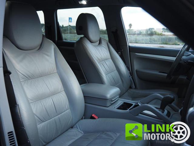 PORSCHE Cayenne usata, con Climatizzatore automatico, 2 zone