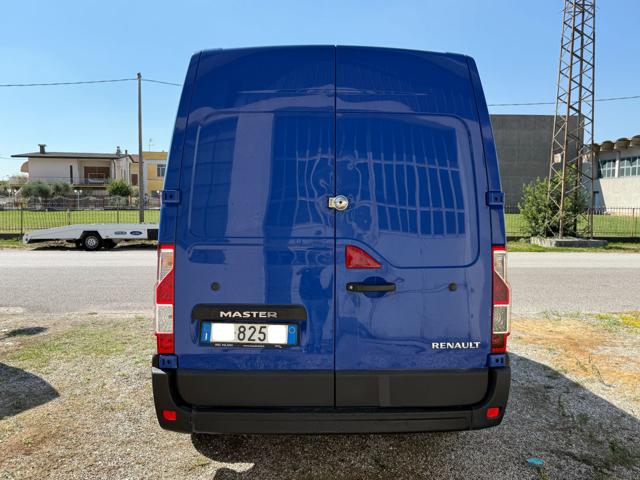 RENAULT Master usata, con USB