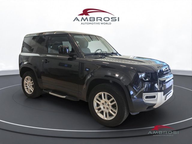 LAND ROVER Defender usata 1