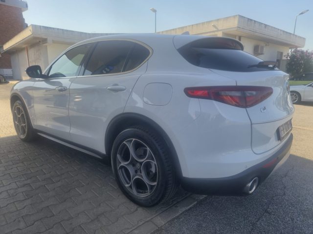 ALFA ROMEO Stelvio usata, con Alzacristalli elettrici