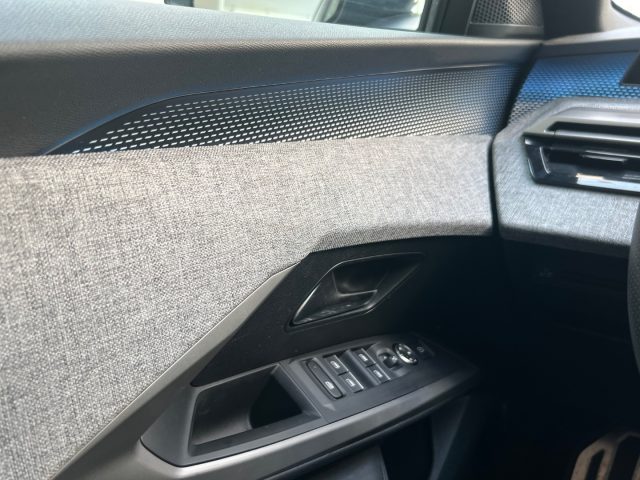 PEUGEOT 3008 usata, con Bracciolo