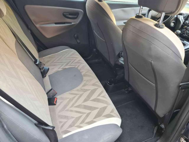LANCIA Ypsilon usata, con ESP
