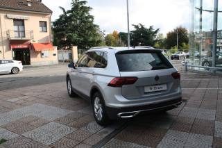 VOLKSWAGEN Tiguan usata, con Airbag laterali