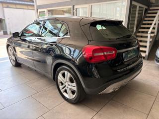 MERCEDES-BENZ GLA 180 usata, con Autoradio