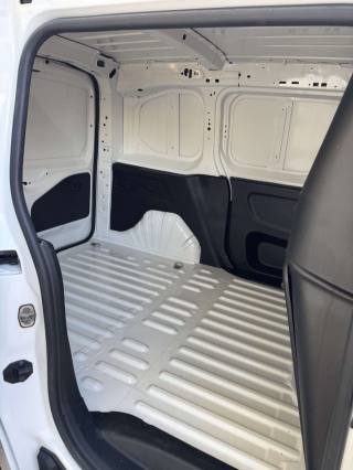 PEUGEOT Partner usata, con Servosterzo