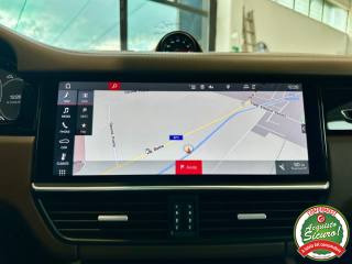 PORSCHE Cayenne usata, con Touch screen