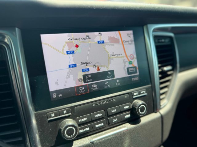 PORSCHE Macan usata, con Fendinebbia
