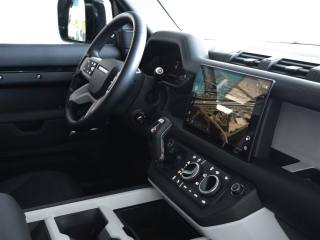 LAND ROVER Defender usata 24