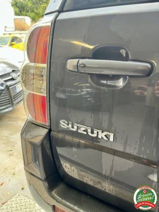 SUZUKI Grand Vitara usata, con Boardcomputer