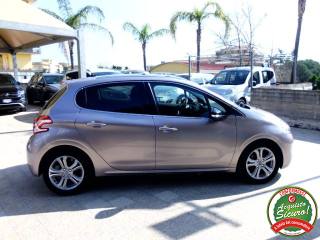 PEUGEOT 208 usata, con Cerchi in lega