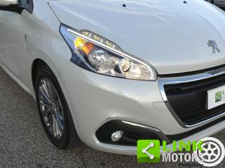 PEUGEOT 208 usata, con Specchietti laterali elettrici