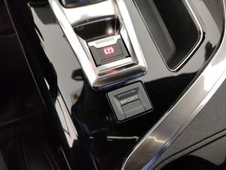 PEUGEOT 3008 usata, con Park Distance Control