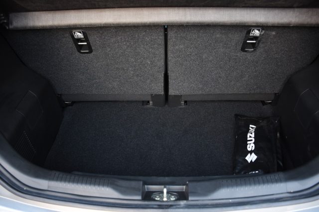 SUZUKI Ignis usata, con Fendinebbia