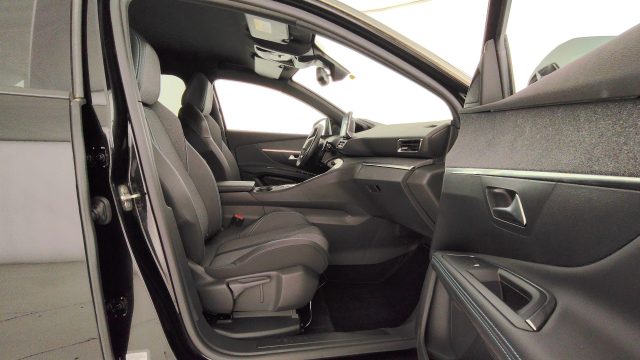 PEUGEOT 3008 usata, con Fari full-led