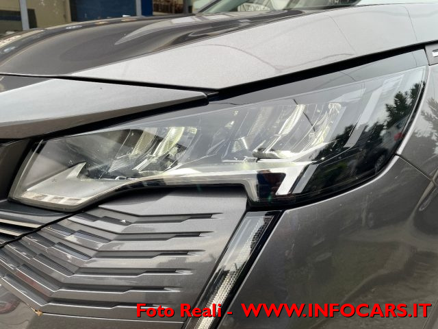 PEUGEOT 3008 usata, con Sensori di parcheggio posteriori