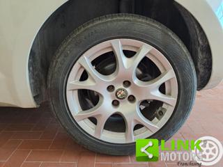 ALFA ROMEO MiTo usata, con Airbag testa