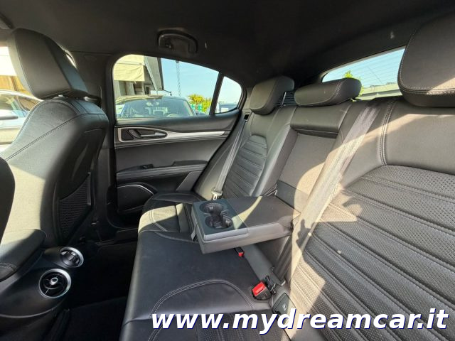 ALFA ROMEO Stelvio usata, con Sensore di luce