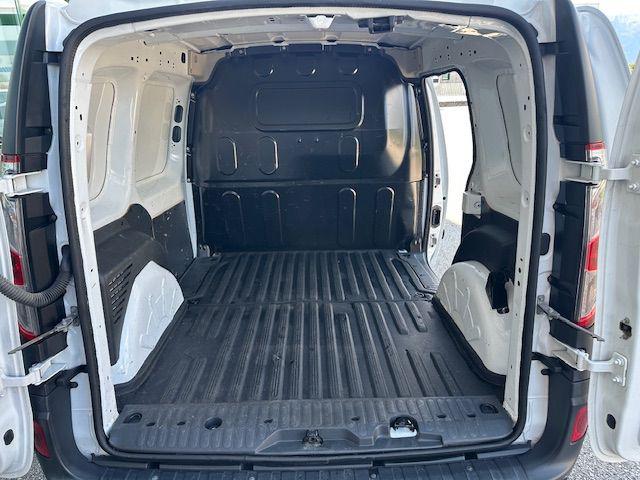RENAULT Kangoo usata, con Autoradio digitale