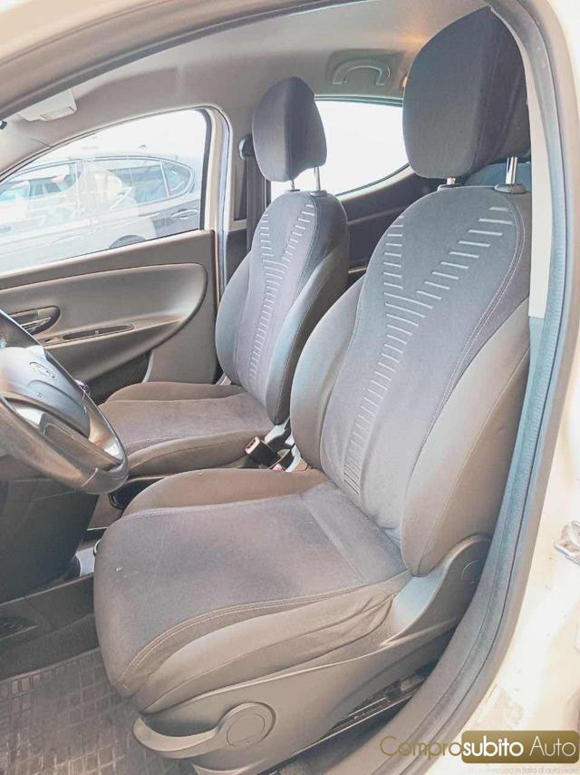 LANCIA Ypsilon usata, con Servosterzo