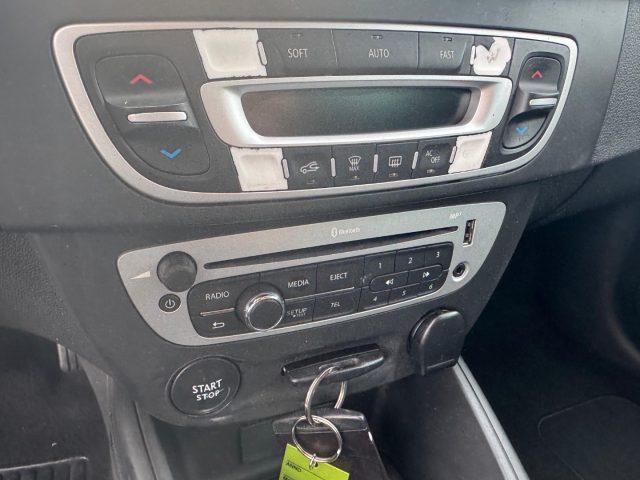 RENAULT Megane usata, con Controllo automatico clima