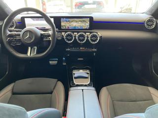 MERCEDES-BENZ A 200 usata, con Interni in pelle