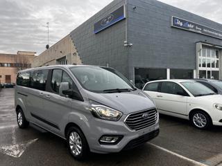 FORD Tourneo Custom 320 2.0 EcoBlue Titanium 9 Posti