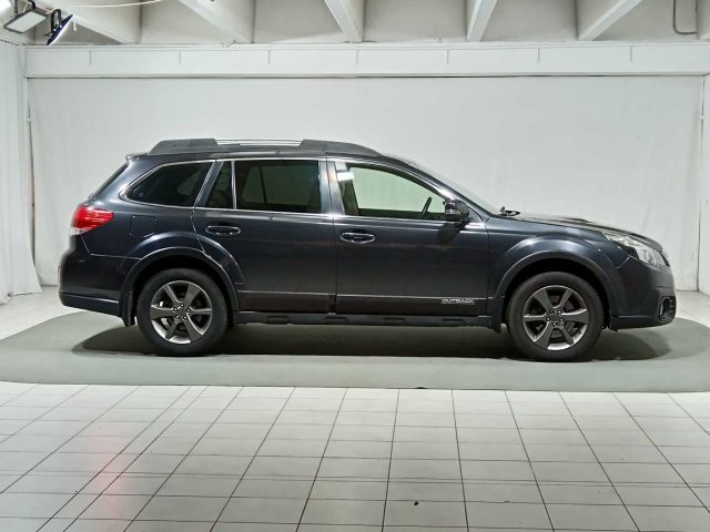 SUBARU OUTBACK usata, con Cerchi in lega