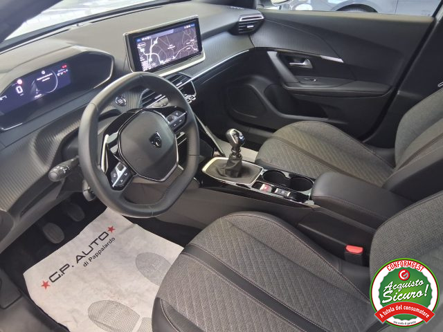 PEUGEOT 2008 usata, con Volante in pelle