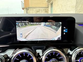 MERCEDES-BENZ GLA 200 usata, con Park Distance Control