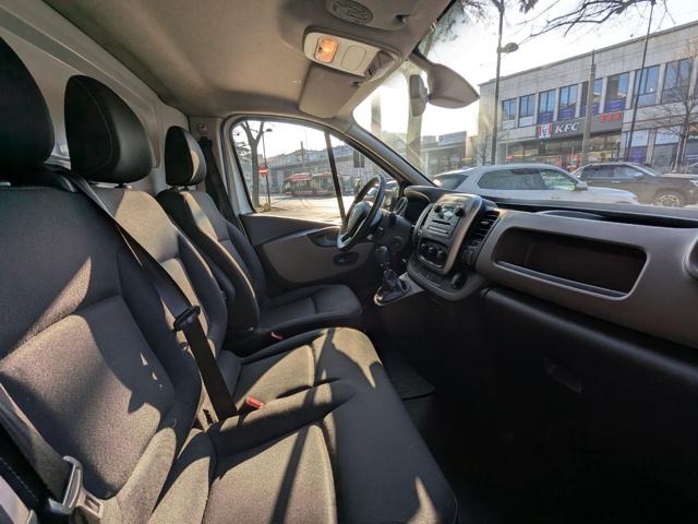 RENAULT Trafic usata, con USB