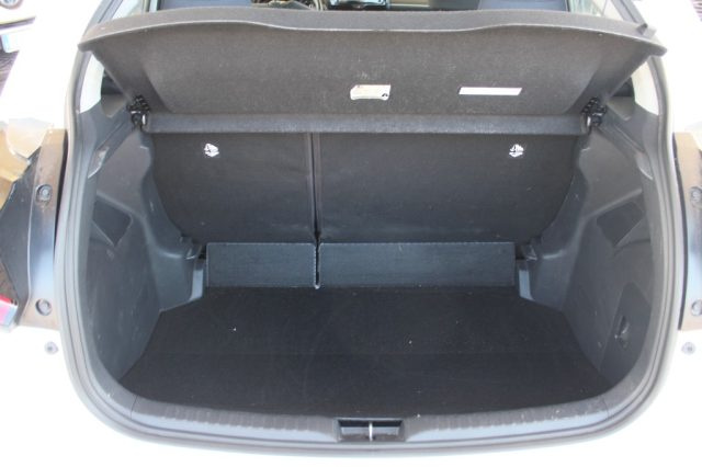 TOYOTA Yaris usata, con Servosterzo