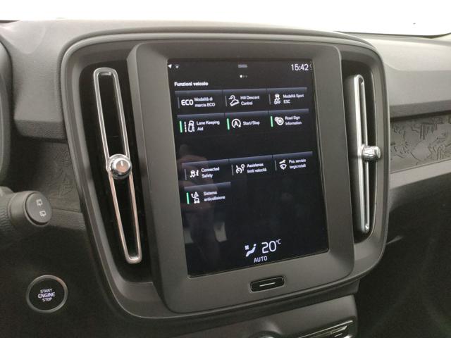 VOLVO XC40 usata, con Volante in pelle